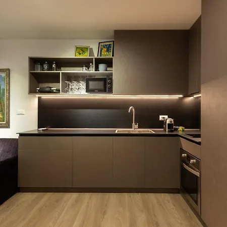 Luxury City Center * Tiran