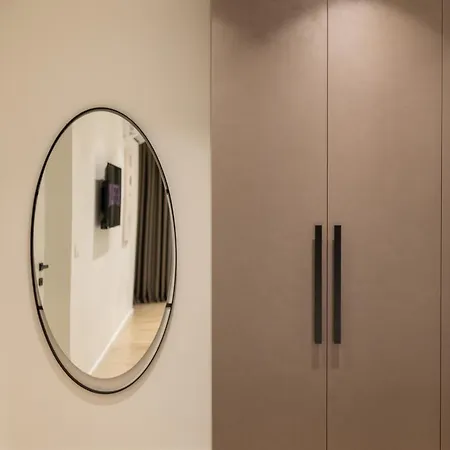 Luxury City Center Apartment