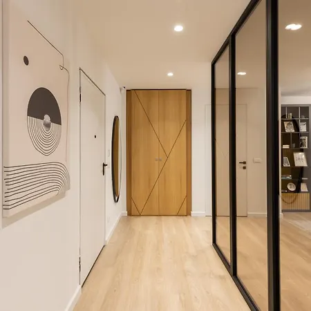 Luxury City Center Apartment Tirana